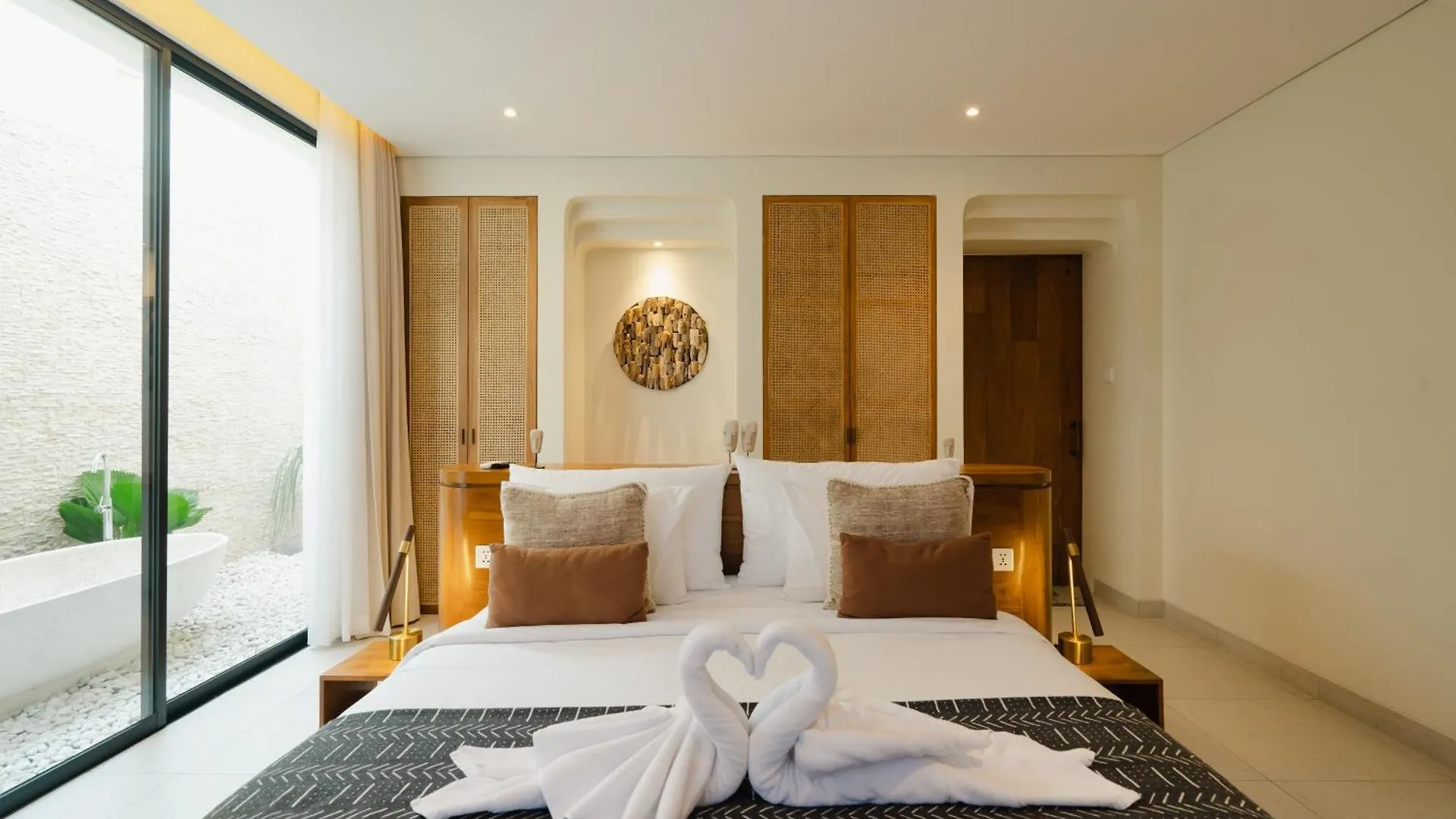 Casa Yellowstone 4Br - Seminyak 0*,