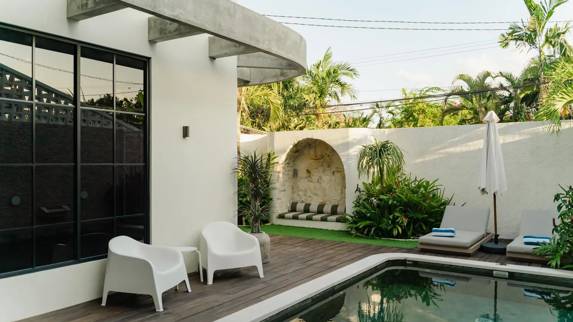 Villa Casa Yellowstone 4Br - Seminyak Indonesia