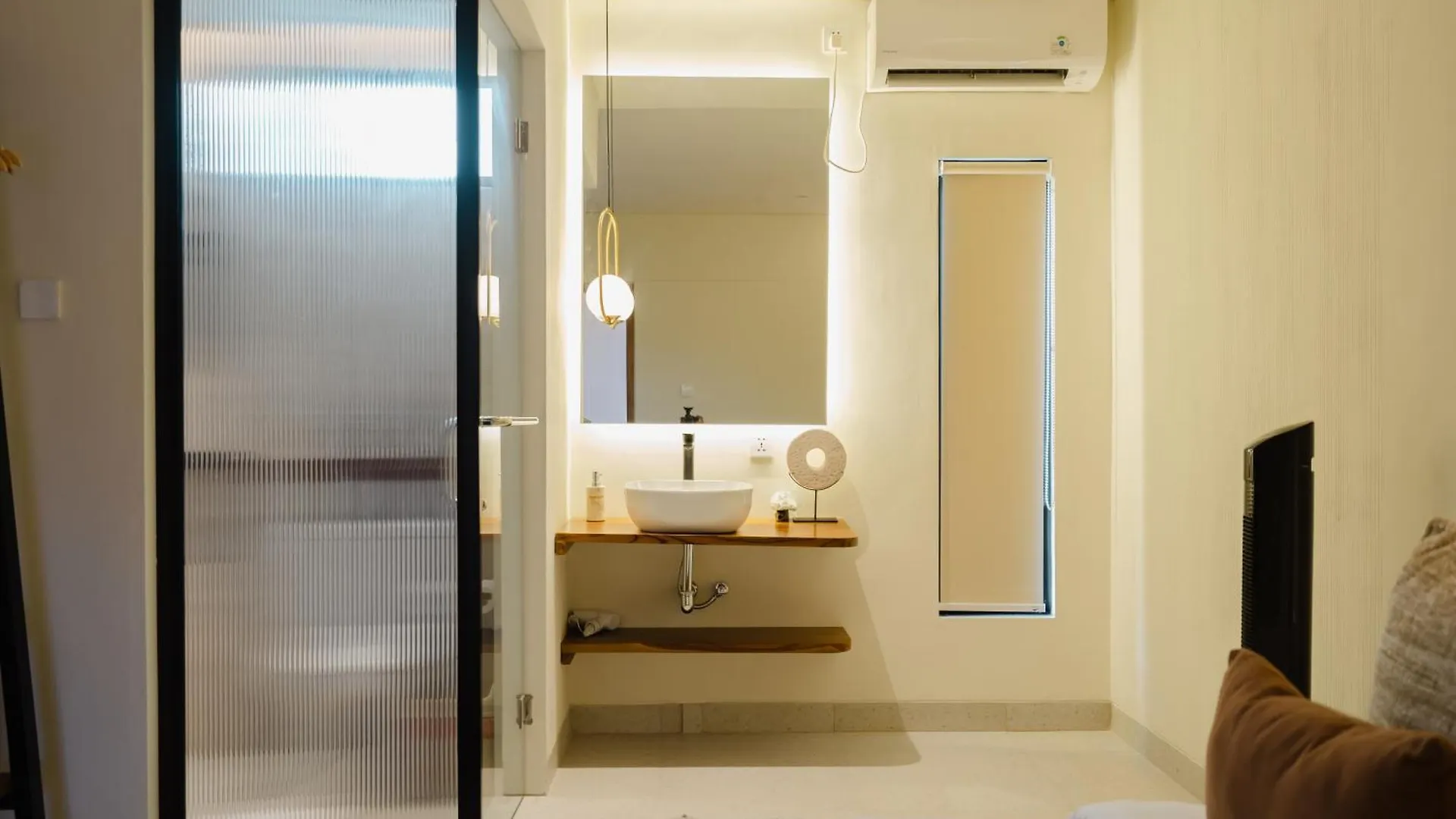 Casa Yellowstone 4Br - Seminyak Indonesia